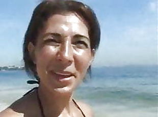 Sexy Brazilian MILF has vacation sex