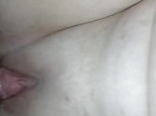 Amatuer homemade wife cums and get big load on tight shaved pussy