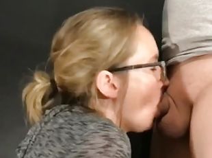 Her experienced mature lips and tongue suck out a load in under 20 seconds, hear family nearby