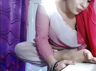Arab girl likes to spit on her feet and tease