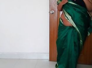Green Saree Big Boobs Hot 18y old girl want to Fucked Her Boyfriend - Indian Local Sex (Hindi Audio)