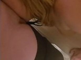 pissande, fitta-pussy, kvinnligt-sprut, fru, amatör, mogen, avsugning, milf, fingerknull, pov