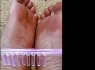 Violet Wand foot play