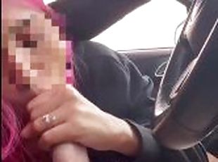 Lucky Driver gets road head from cheating fiancé asian slut